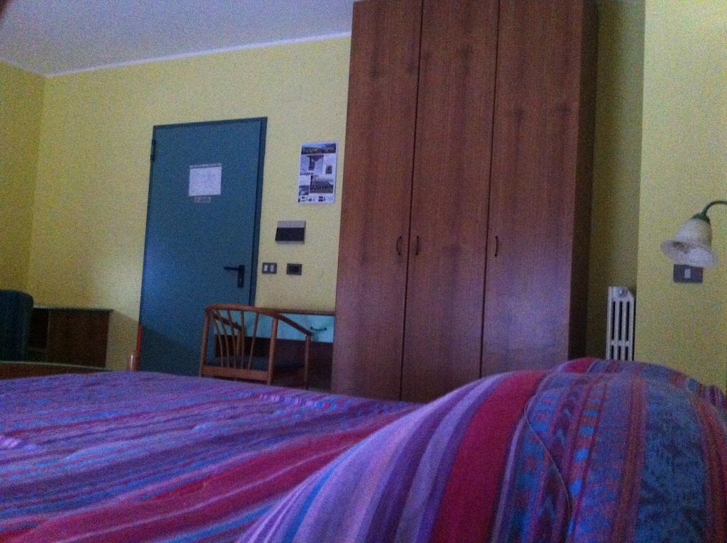Hotel Giampy Assergi Phòng bức ảnh